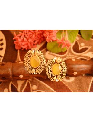 Designer Onyx Stone Gold Plated Golden Kundan Stones Stud Earrings 4