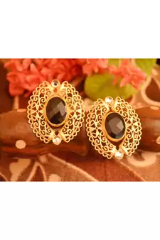 Designer Onyx Stone Gold Plated Golden Kundan Stones Stud Earrings