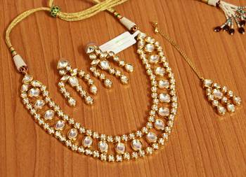 White Necklace-Sets 1