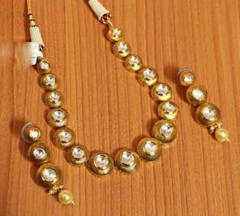 White Pearl Necklace-Sets 1