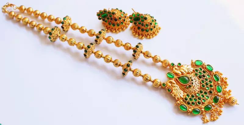 Beautiful Antique Green Peacock Necklace Set