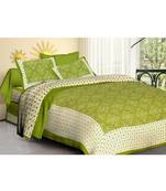 Rudra Sanganeri Printed Cotton Double Bedsheet with 2 Matching Pillow Cover.