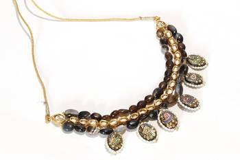 Black pearl necklaces 1