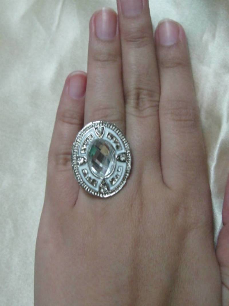 Trendy white ring
