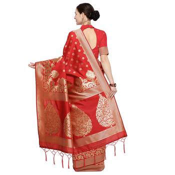 Red woven cotton silk saree with blouse 3