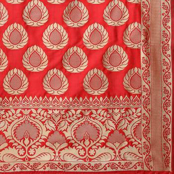 Red woven cotton silk saree with blouse 4