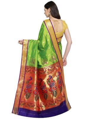 Green woven art silk saree with blouse 2