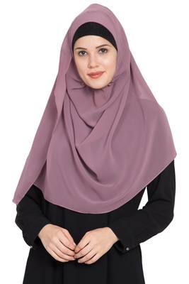 Pink Plain Georgette Stitched Hijab 1