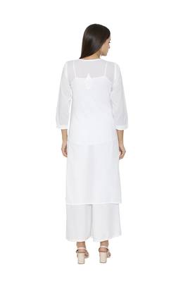 White Embroidered Cotton Chikankari Kurti 3
