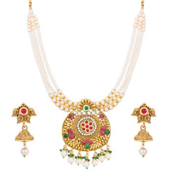 Gold emerald  necklaces 2