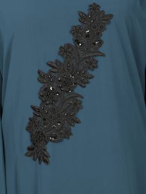 Nazneen Patch Contrst Cuff Teal Kaftan 5