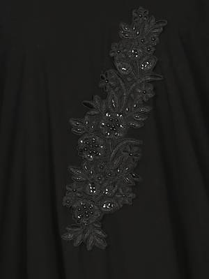 Nazneen Patch Contrst Cuff Black Kaftan 5