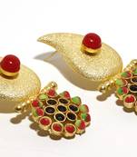 Multicolor pearl earrings