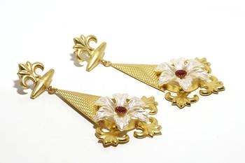 White pearl earrings 1