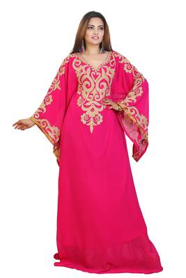 Pink Georgette Embroidered Zari Work Islamic Kaftans 1