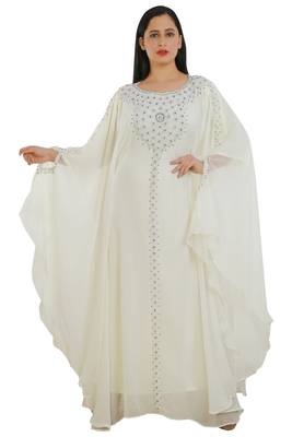 Cream Georgette Embroidered Zari Work Islamic Kaftans 1