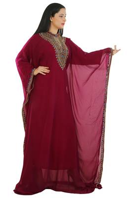 Magenta Georgette Embroidered Zari Work Islamic Kaftans 1