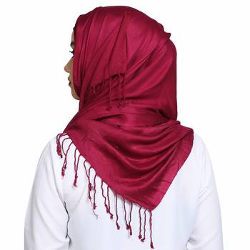 Viscose Red plain hijab 2