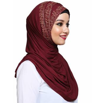 Viscose Red embroidered hijab 4