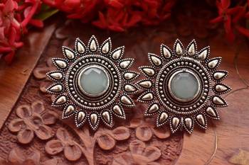 Designer Onyx Stone Silver Plated Oxidised Floral Studs Earrings 2