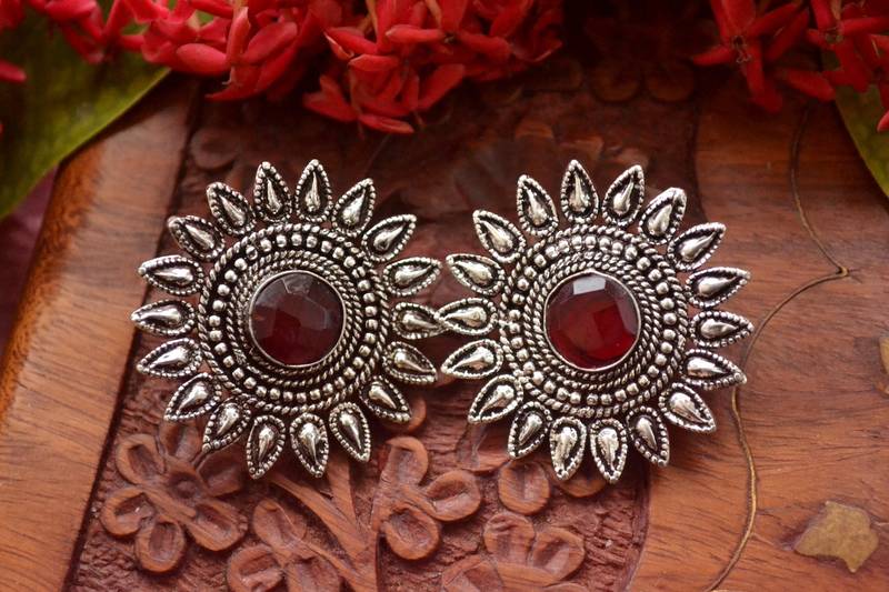 Designer Onyx Stone Silver Plated Oxidised Floral Studs Earrings