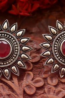 Designer Onyx Stone Silver Plated Oxidised Floral Studs Earrings