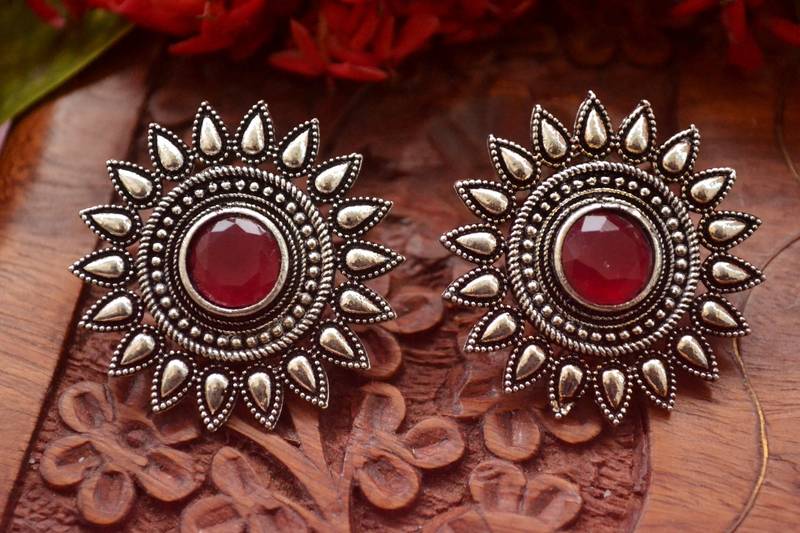 Designer Onyx Stone Silver Plated Oxidised Floral Studs Earrings