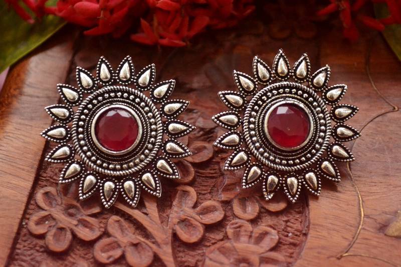 Designer Onyx Stone Silver Plated Oxidised Floral Studs Earrings