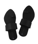 Awesome And Attractive Looking Black Monotone Colored Ladies Leather Chappal