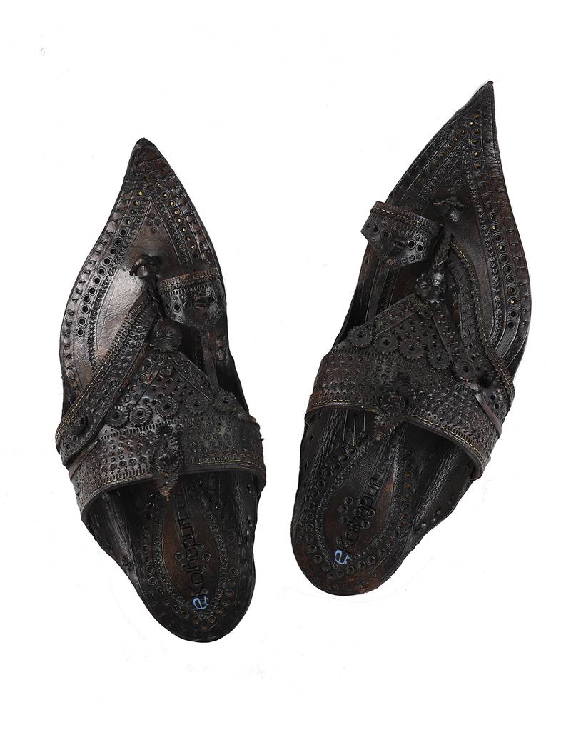 weinbrenner chappals