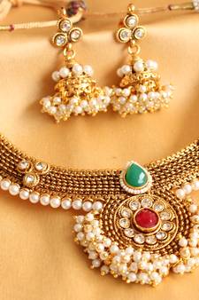 Gorgeous Antique Pearl Kemp Green Choker Necklace Set