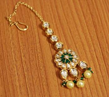 White Pearl Maang Tikka 1