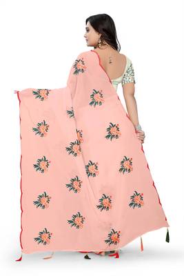 Peach plain georgette saree with blouse 4