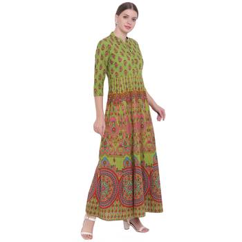 Green printed cotton kurtas-and-kurtis 3