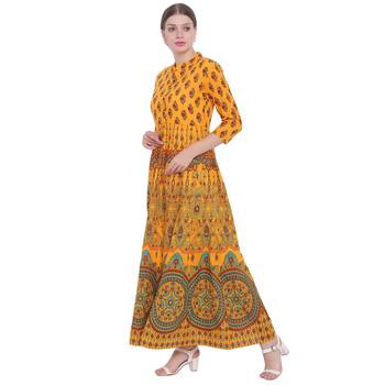 Yellow printed cotton kurtas-and-kurtis 4
