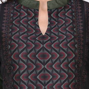 Green color Straight Digital Print Kurta 5
