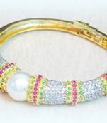 FINE QUALITY  STUD BRACELET