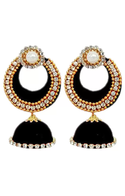 Black earrings 1