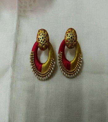 Red earrings 1