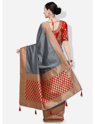 Grey woven silk blend saree with blouse 3