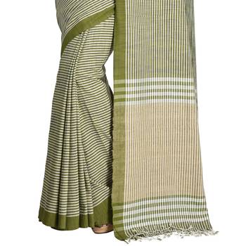 Dark green hand woven cotton saree with blouse 4