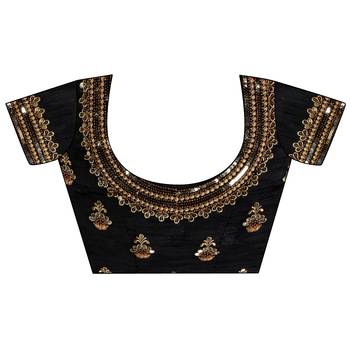 Off White Embroidered Georgette Saree With Blouse 4