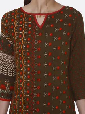 Dark-green printed rayon kurta set 4