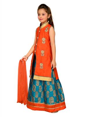 Dark-Green Embroidered Art Silk Stitched Lehenga 3