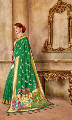 Green woven banarasi saree with blouse 3