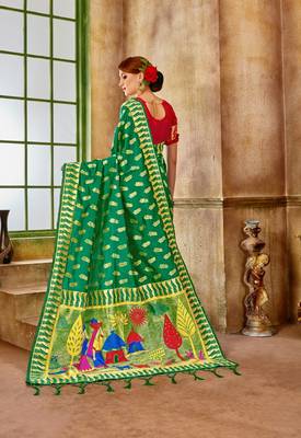 Green woven banarasi saree with blouse 2