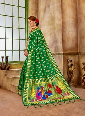 Green woven banarasi saree with blouse 3