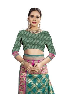Green woven banarasi saree with blouse 3