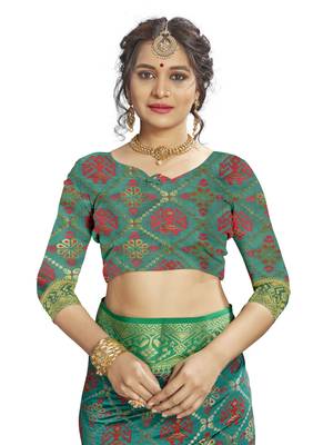 Green woven patola saree with blouse 3
