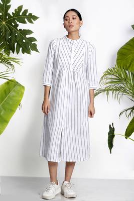 White Hanwoven Kurta With Stripes 1